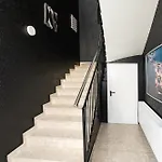 Deluxe فندق