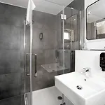 Deluxe فندق