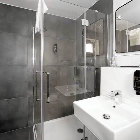 Deluxe Ξενοδοχείο