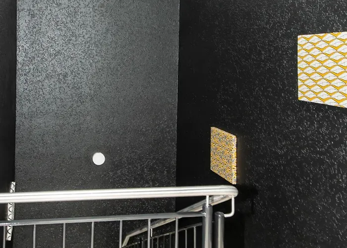 Hotel Deluxe
