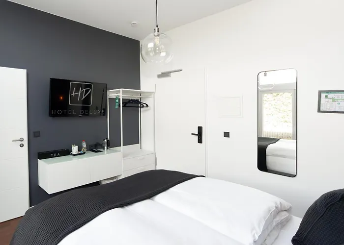Deluxe Hotel 3*